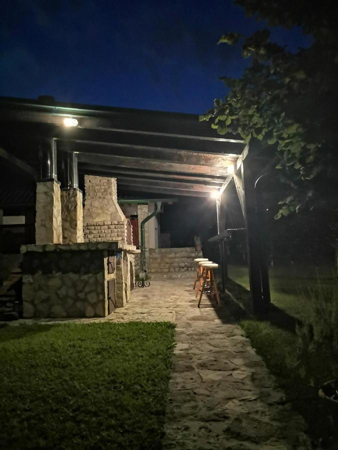 Mila Holiday Home Lohovo Eksteriør billede
